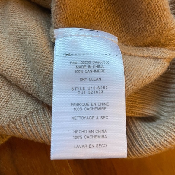 Equipment 100% Cashmere Double V-Neck - Picture 4 of 8